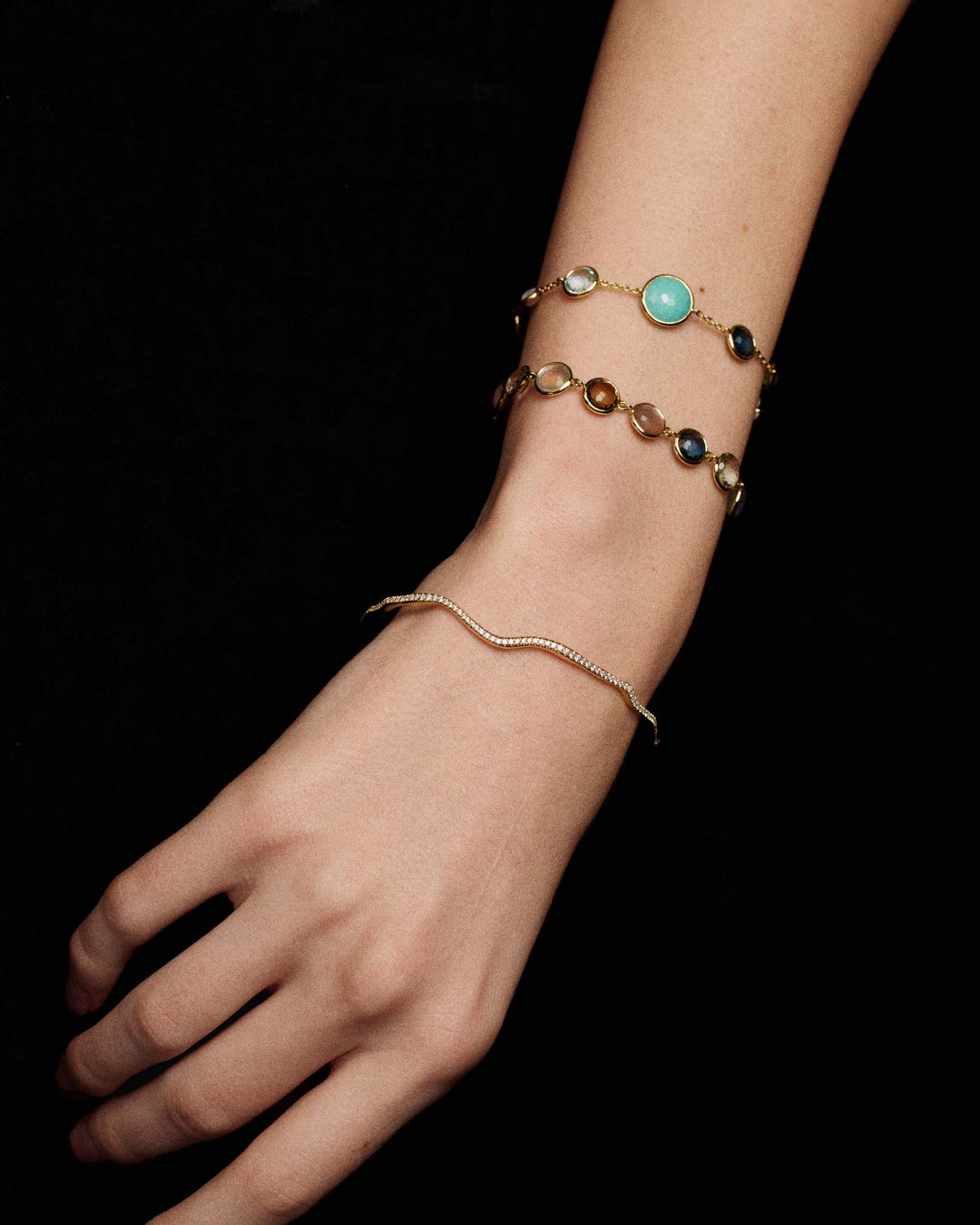 Multicolor 18K Gold Lollitini 7-Stone Link Bracelet - On Model Detail | IPPOLITA