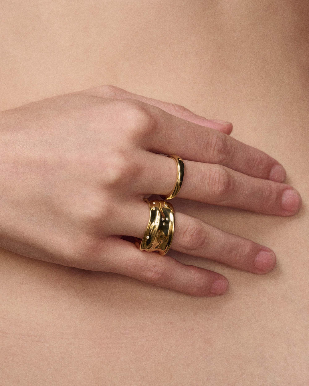 Shiny Wide Squiggle Ring