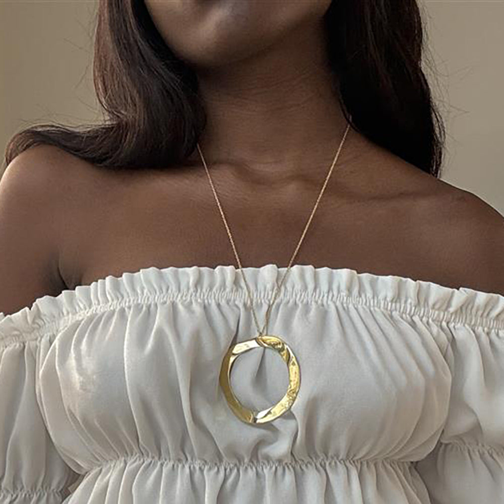 Extra Large Wavy Pendant Necklace 24"